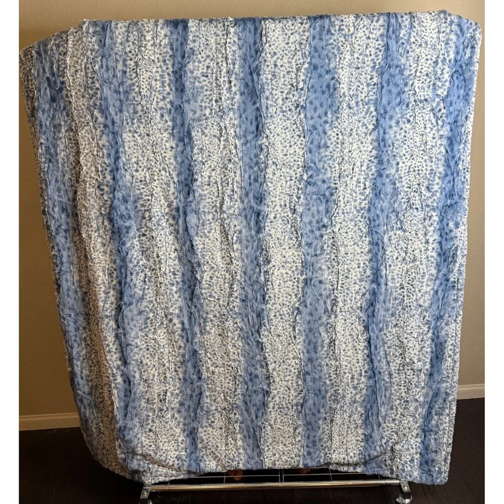 Sew Sweet Minky Designs 80x57 Throw Blanket Blue White Patchwork Plush Luxury